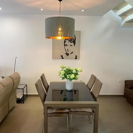 La Valiente Roca Tatil Evi Rojales
