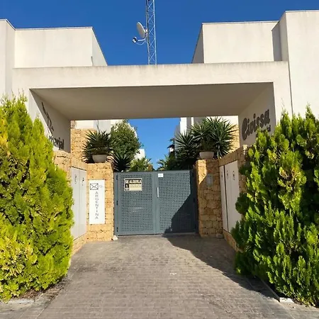 La Valiente Roca Rojales